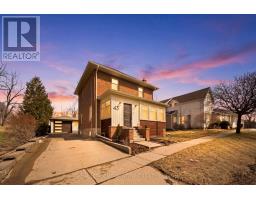 <div class="price">$825,000</div> 43 Frederick Street, Halton Hills (Ac Acton)<br><div style="margin-bottom:8px;"><small>Royal LePage Meadowtowne Realty</small></div><div class='bed_bath'>3 Bed | 2 Bath</div>