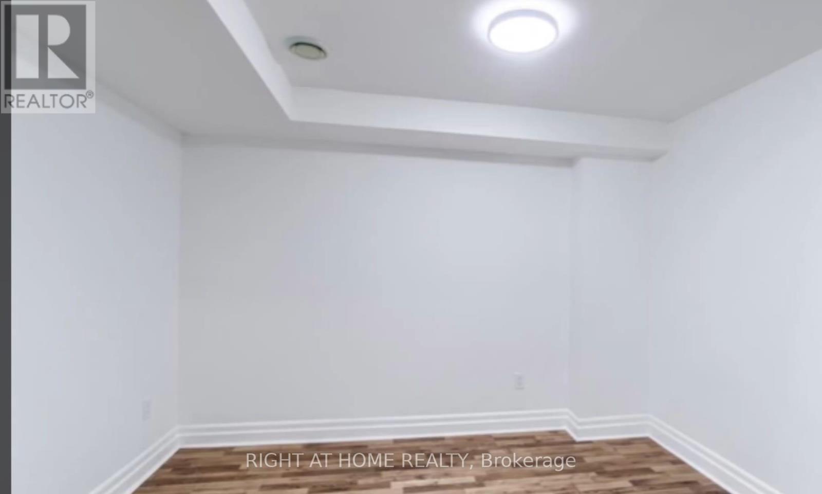 19 Morden Neilson Way, Halton Hills (Georgetown), Ontario  L7G 5Y9 - Photo 7 - W12904670