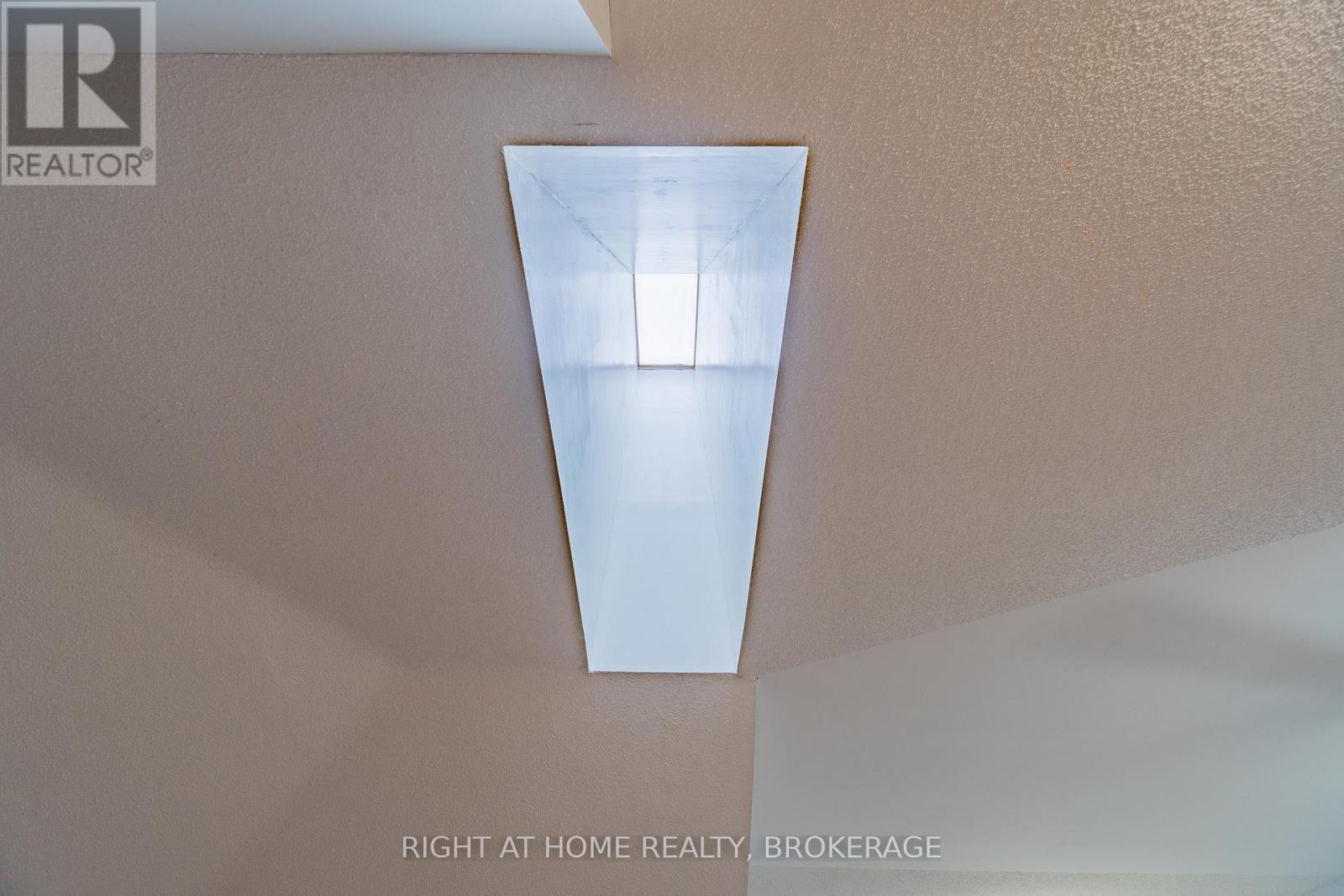 33 Atwood Avenue, Halton Hills (Georgetown), Ontario  L7G 5Z9 - Photo 14 - W12907464