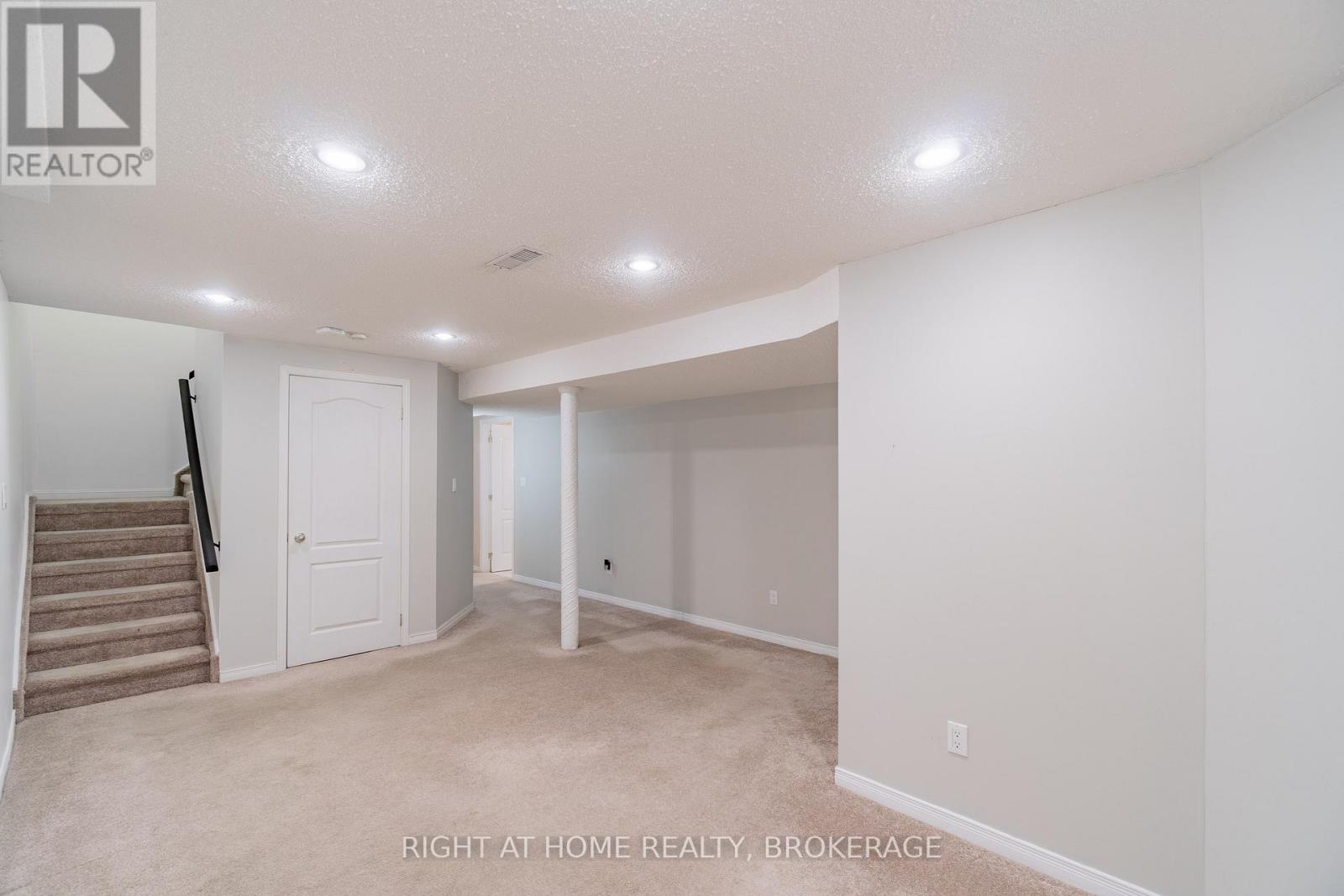 33 Atwood Avenue, Halton Hills (Georgetown), Ontario  L7G 5Z9 - Photo 24 - W12907464