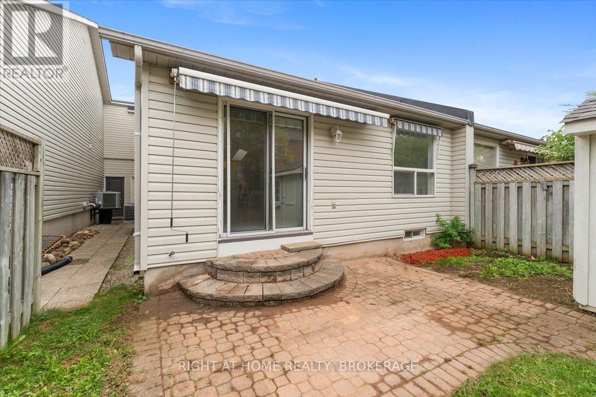 33 Atwood Avenue, Halton Hills (Georgetown), Ontario  L7G 5Z9 - Photo 33 - W12907464