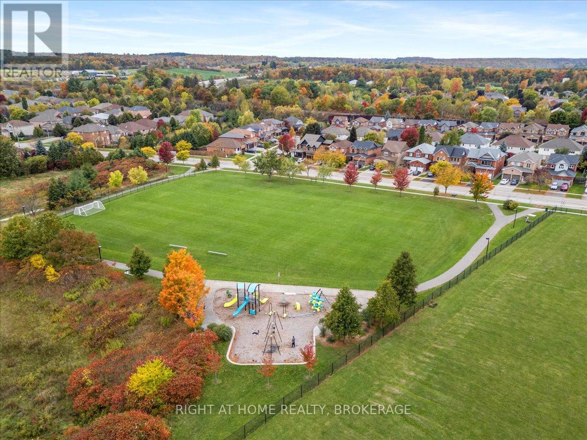 33 Atwood Avenue, Halton Hills (Georgetown), Ontario  L7G 5Z9 - Photo 39 - W12907464