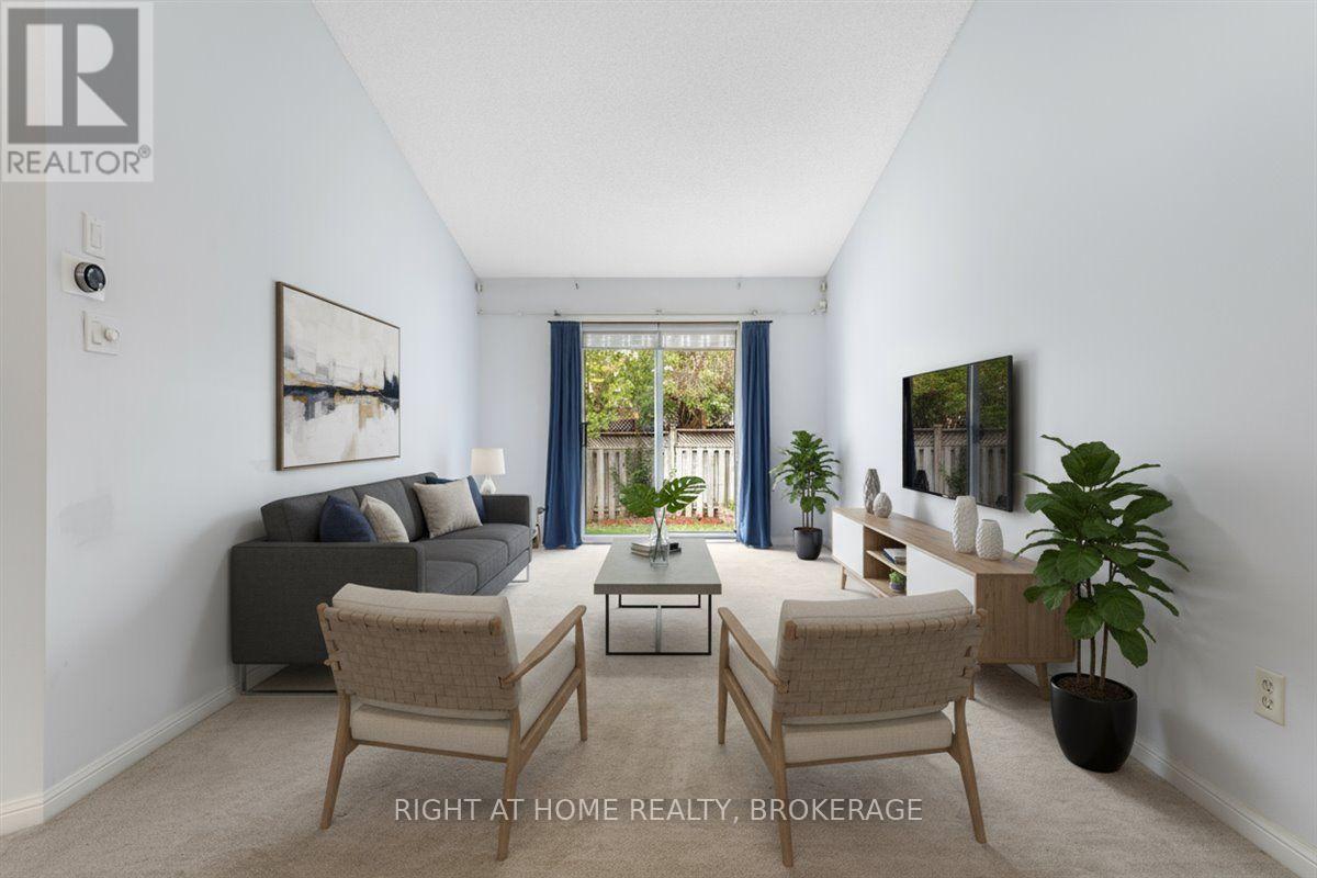 33 Atwood Avenue, Halton Hills (Georgetown), Ontario  L7G 5Z9 - Photo 5 - W12907464