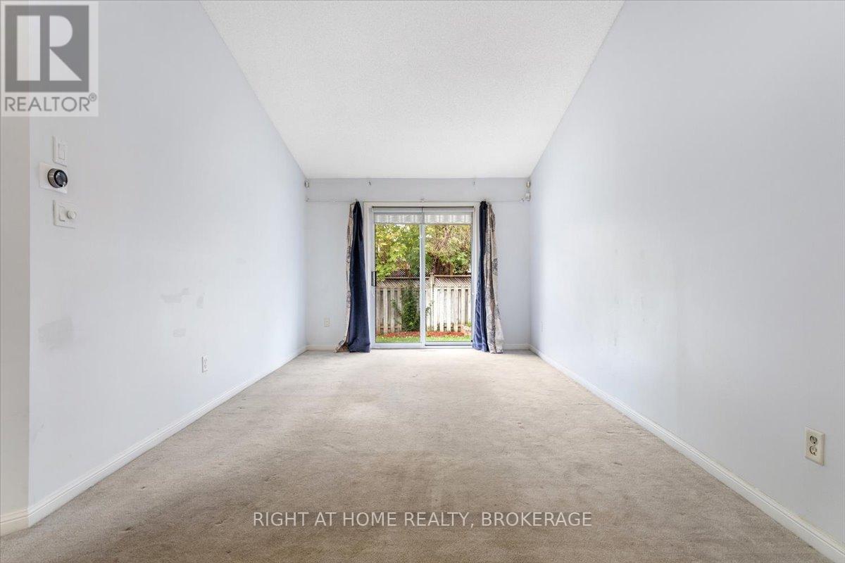 33 Atwood Avenue, Halton Hills (Georgetown), Ontario  L7G 5Z9 - Photo 6 - W12907464