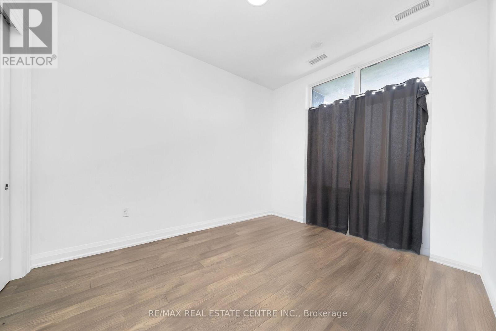 513 - 42 Mill Street, Halton Hills (Georgetown), Ontario  L7G 0P9 - Photo 14 - W12907642