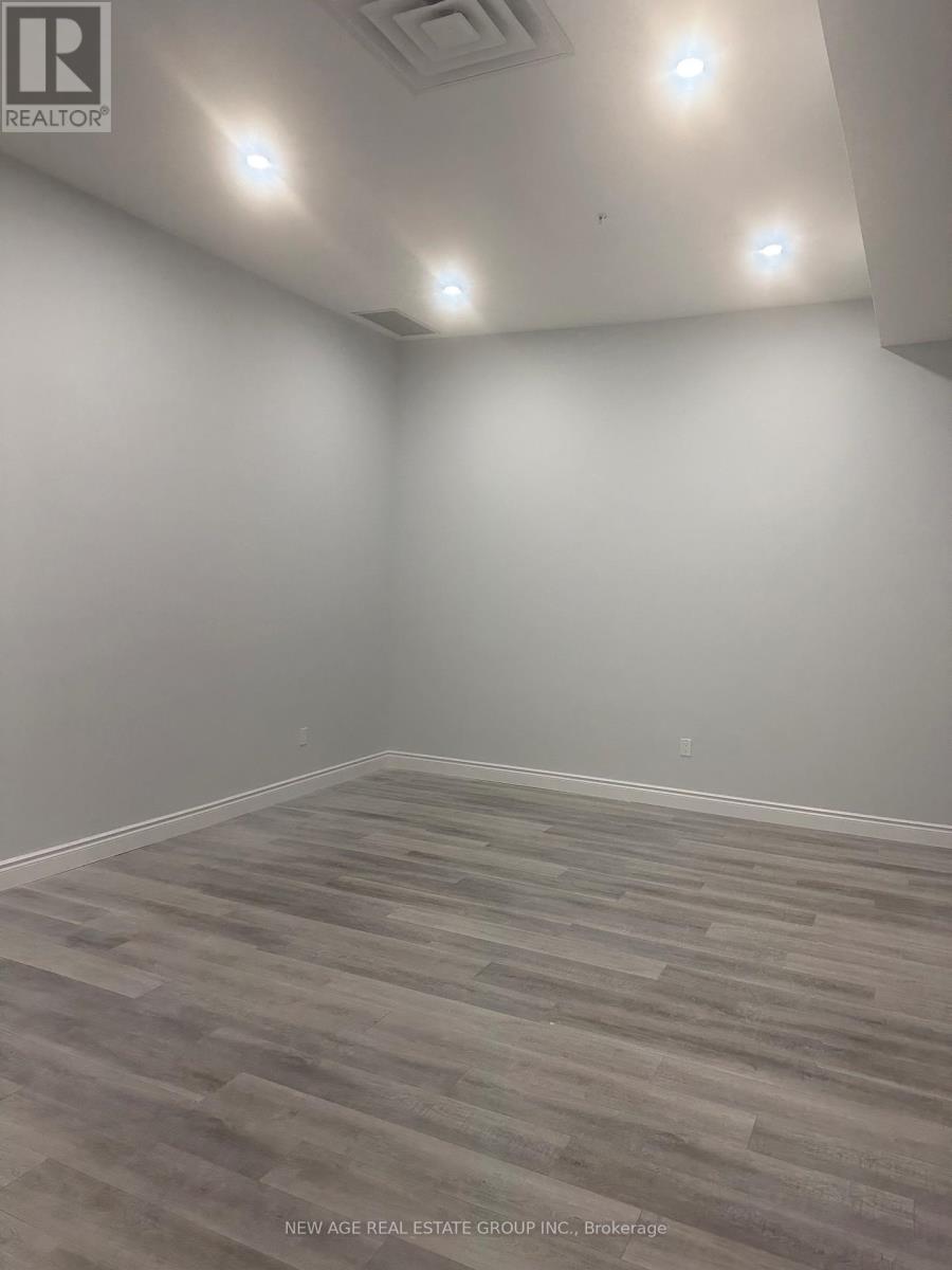 5-208 - 15 Brownridge Road, Halton Hills (Rural Halton Hills), Ontario  L7G 0C6 - Photo 2 - W12907672