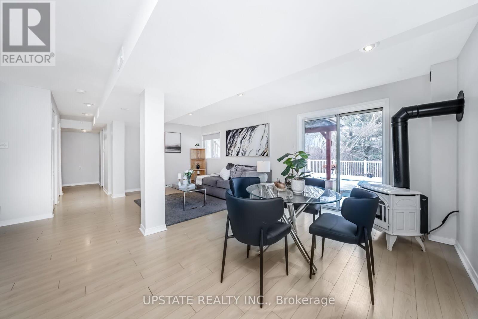 7 Birchway Place, Halton Hills (Ac Acton), Ontario  L7J 2X4 - Photo 33 - W12909638