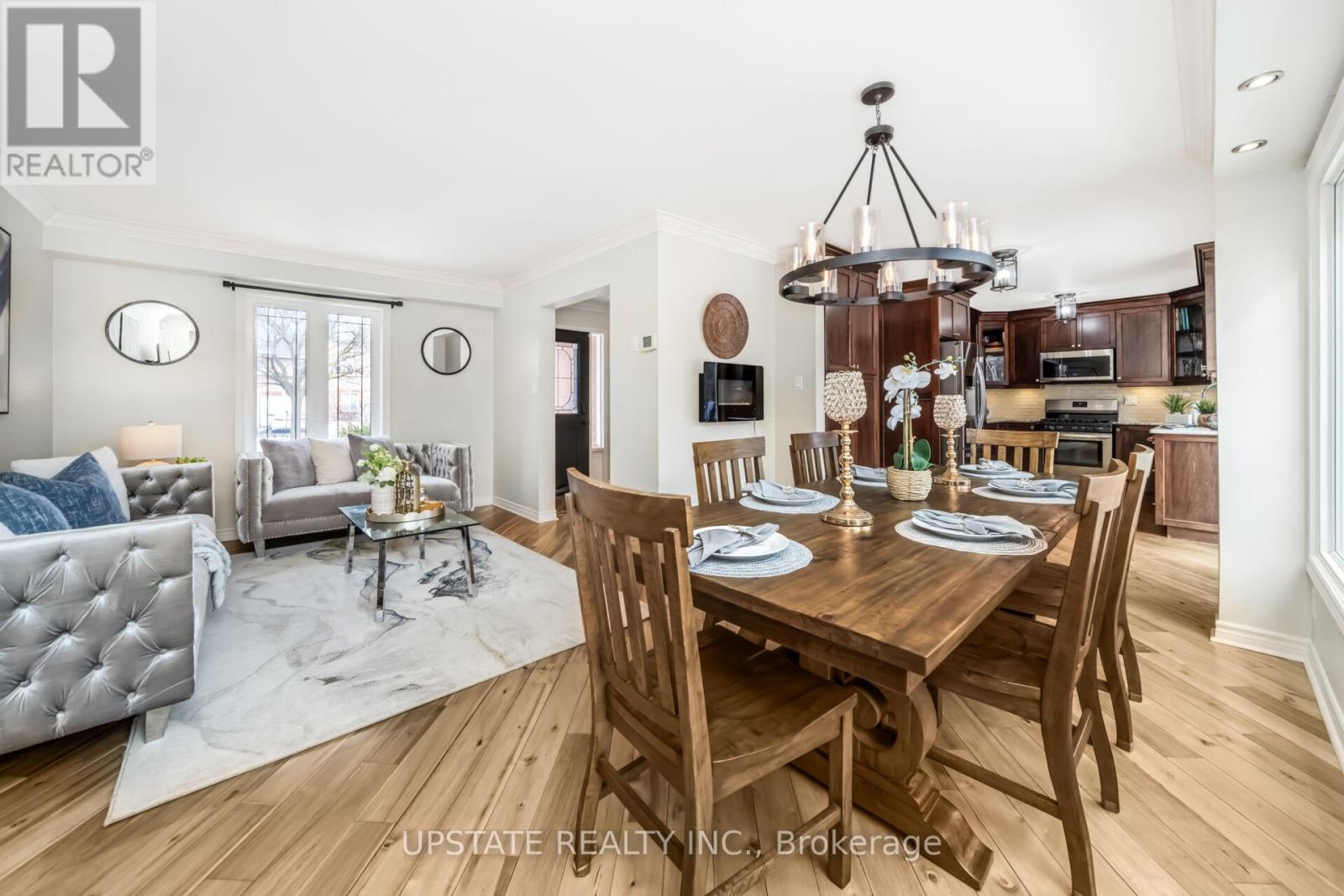 7 Birchway Place, Halton Hills (Ac Acton), Ontario  L7J 2X4 - Photo 8 - W12909638