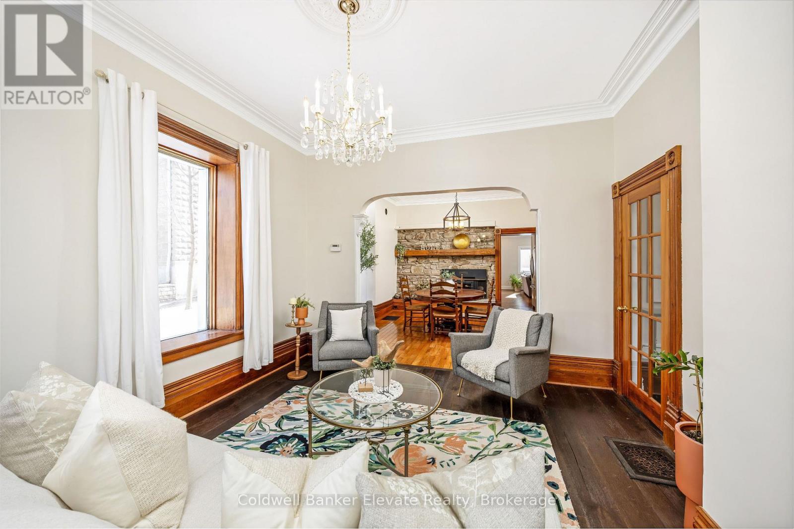 6 Queen Street, Halton Hills (Georgetown), Ontario  L7G 2E4 - Photo 12 - W12909692