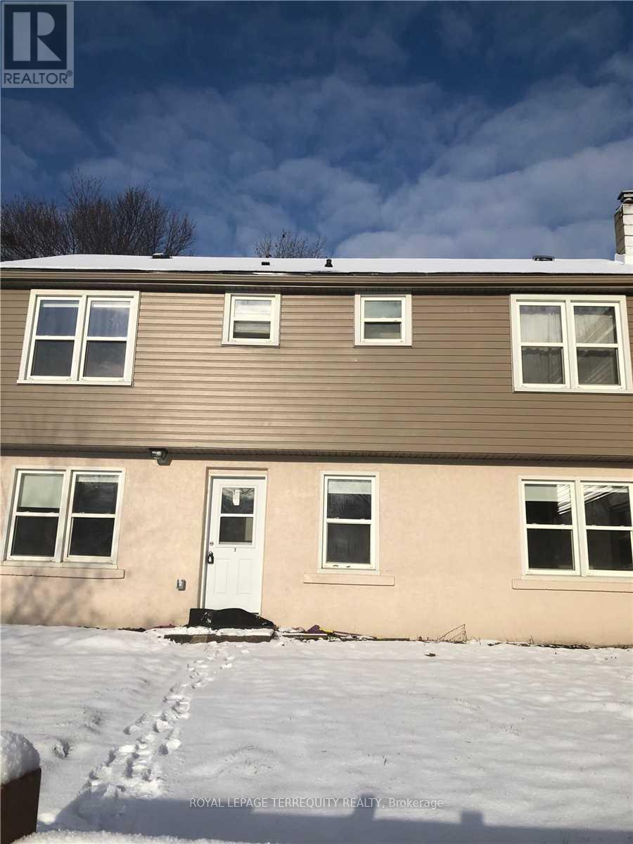 4 - 15 John Street, Halton Hills (Georgetown), Ontario  L7G 2J6 - Photo 1 - W12913322