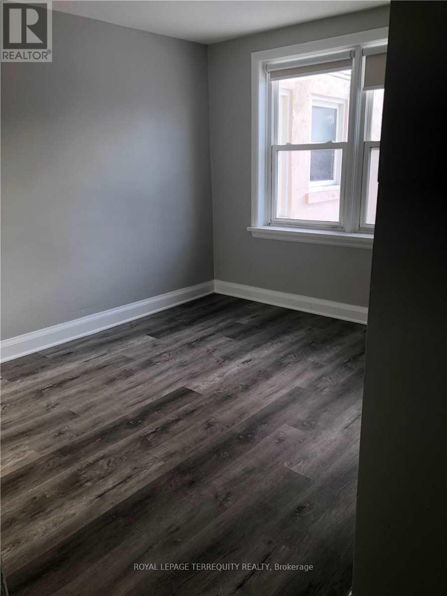 4 - 15 John Street, Halton Hills (Georgetown), Ontario  L7G 2J6 - Photo 5 - W12913322