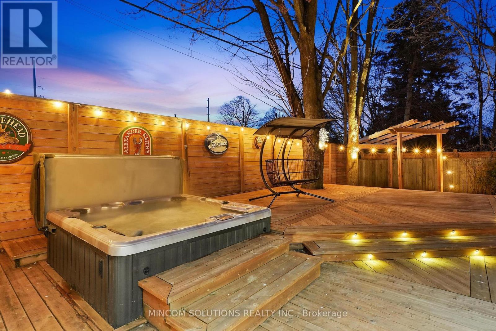 5 Rosefield Drive, Halton Hills (Georgetown), Ontario  L7G 4R2 - Photo 40 - W12914502