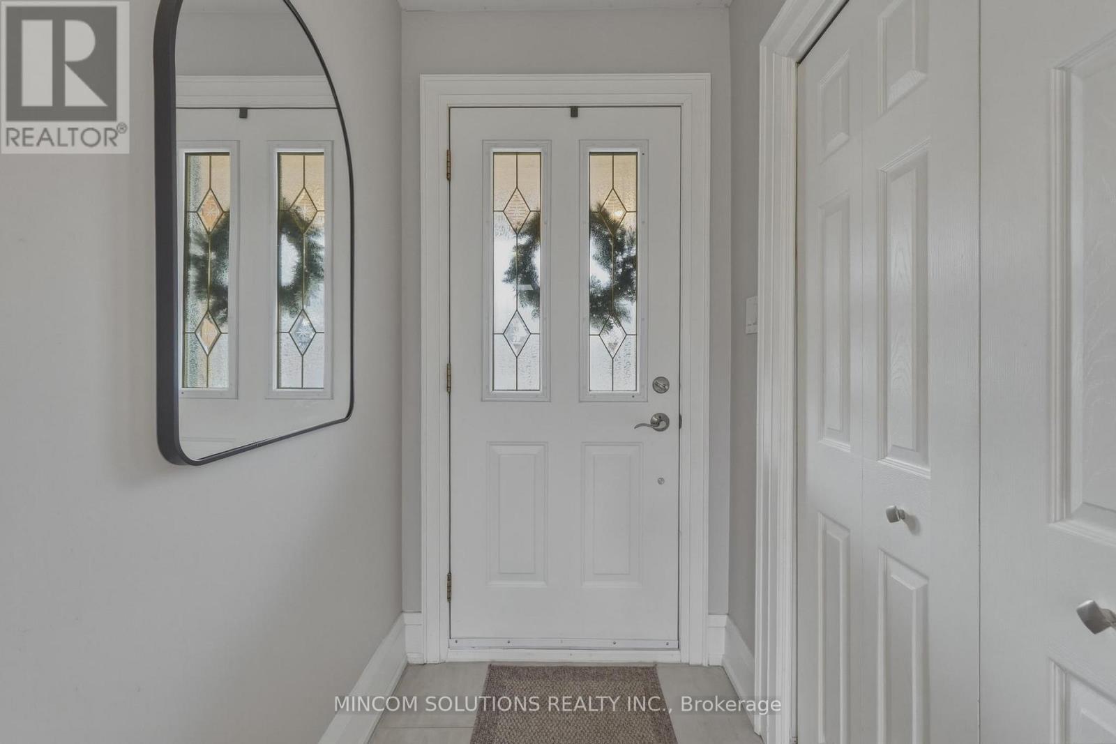 5 Rosefield Drive, Halton Hills (Georgetown), Ontario  L7G 4R2 - Photo 7 - W12914502