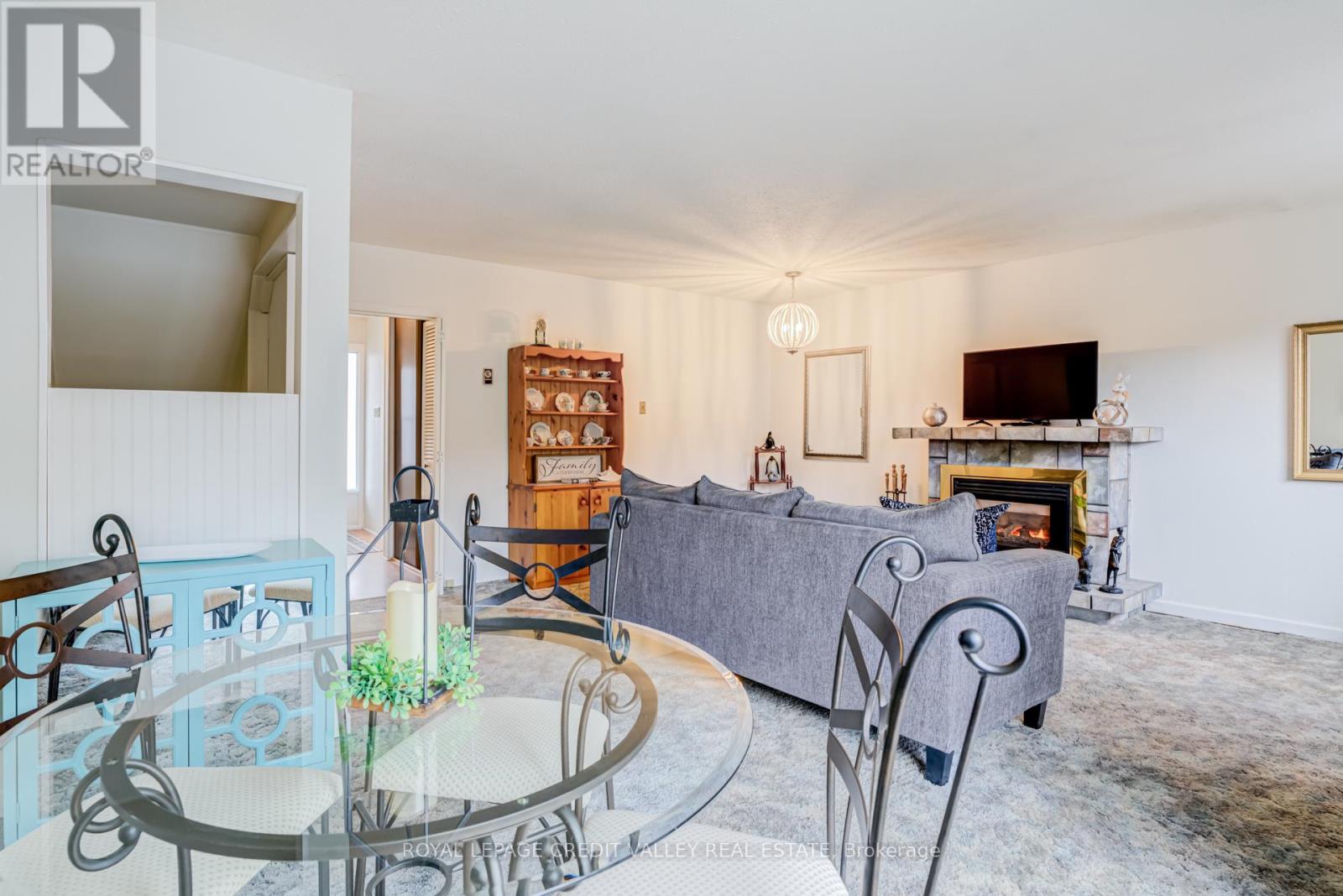 97 Kingham Road, Halton Hills (Ac Acton), Ontario  L7J 1S3 - Photo 10 - W12918560