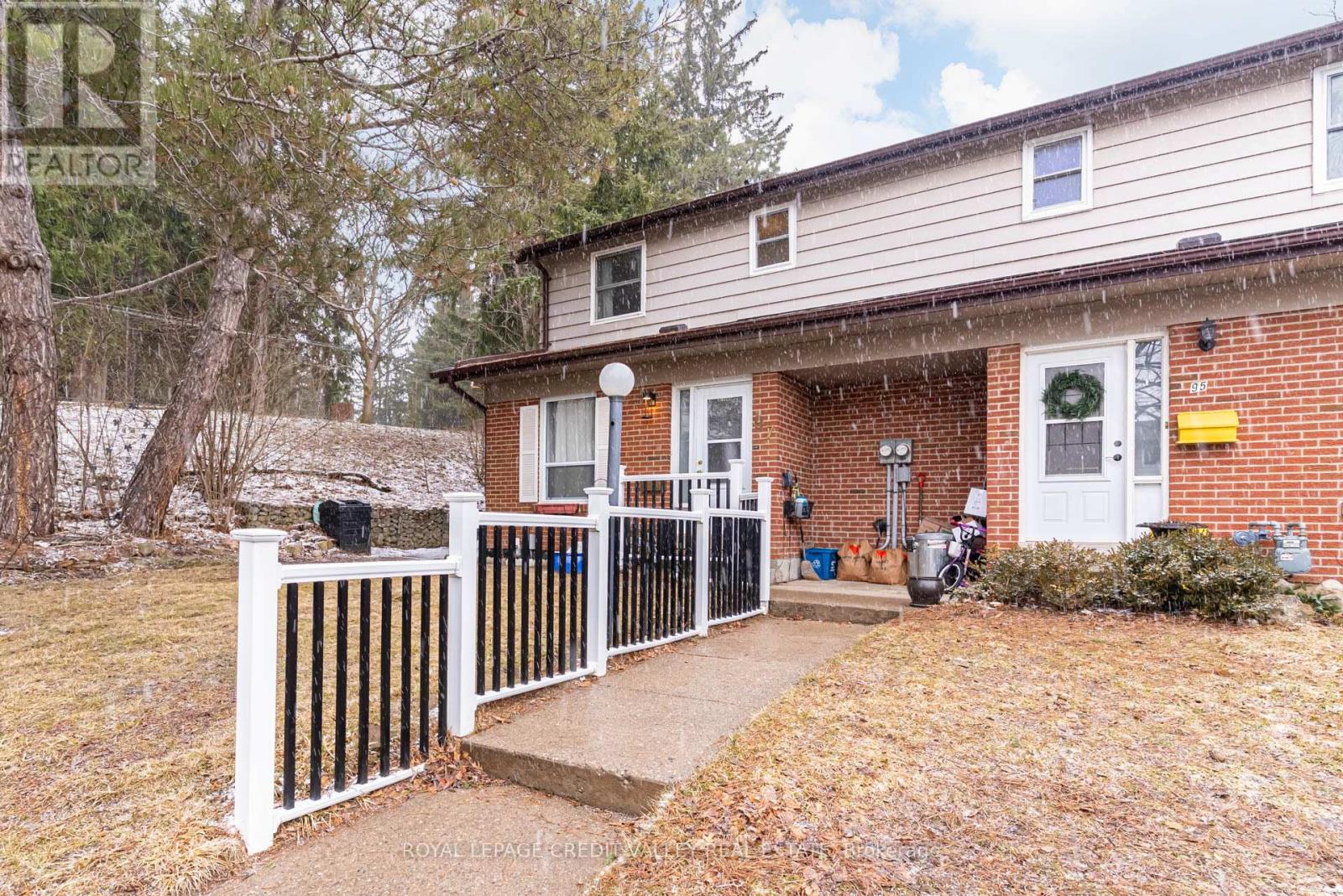 97 Kingham Road, Halton Hills (Ac Acton), Ontario  L7J 1S3 - Photo 2 - W12918560