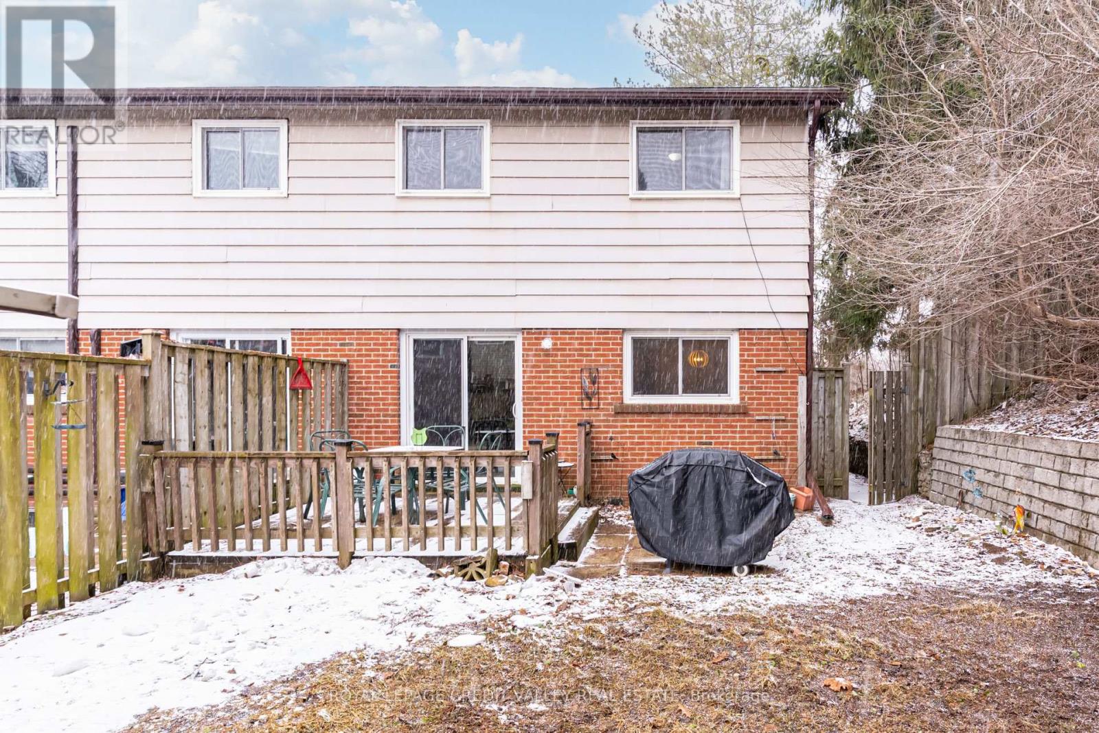 97 Kingham Road, Halton Hills (Ac Acton), Ontario  L7J 1S3 - Photo 21 - W12918560