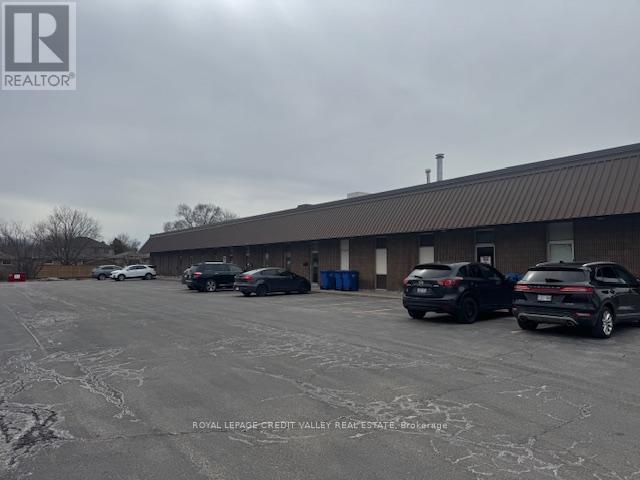 9 - 330 Guelph Street, Halton Hills (Georgetown), Ontario  L7G 4B5 - Photo 4 - W12920658