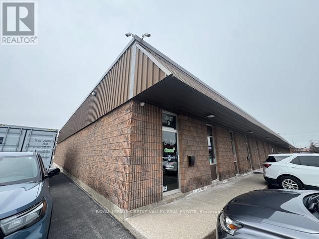 9 - 330 Guelph Street, Halton Hills (Georgetown), Ontario  L7G 4B5 - Photo 6 - W12920658