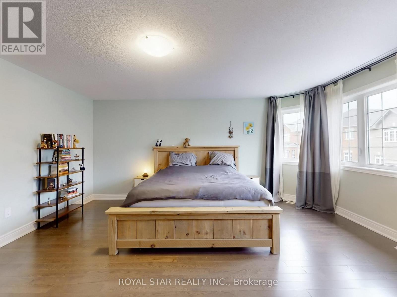 20 Walworth Street, Halton Hills (Georgetown), Ontario  L7G 0N5 - Photo 20 - W12920698