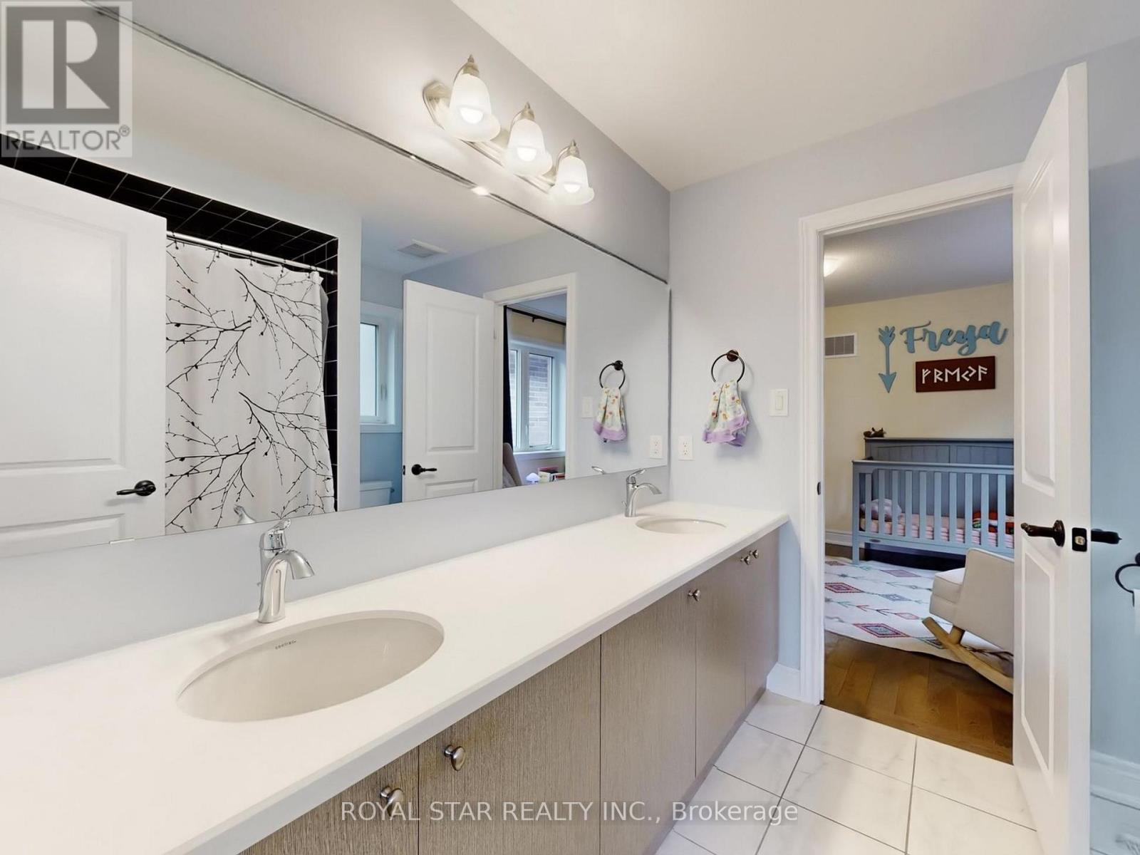 20 Walworth Street, Halton Hills (Georgetown), Ontario  L7G 0N5 - Photo 28 - W12920698