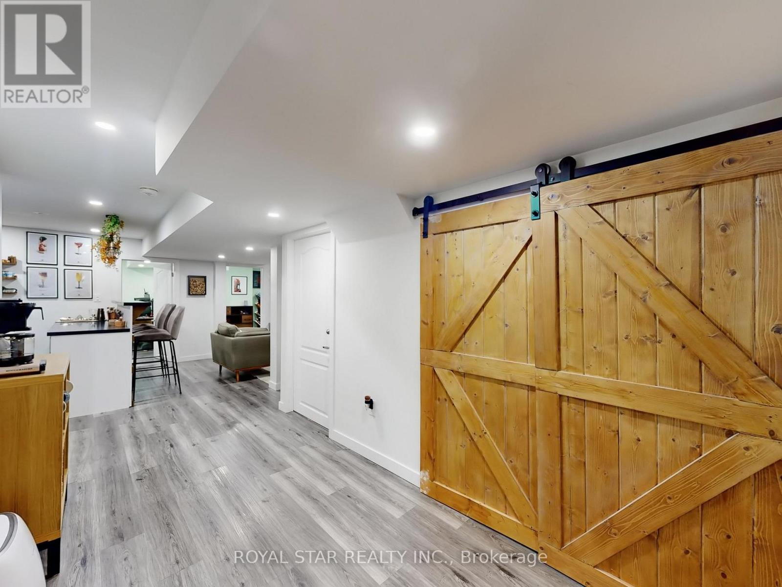 20 Walworth Street, Halton Hills (Georgetown), Ontario  L7G 0N5 - Photo 35 - W12920698