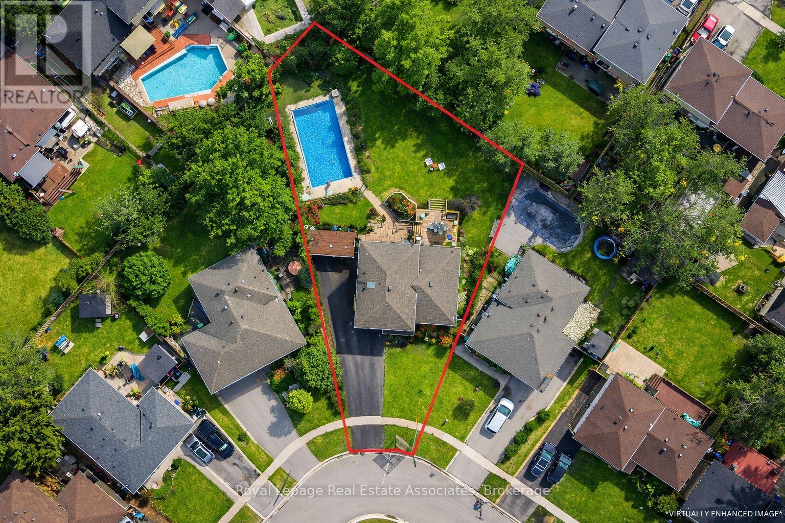 55 Eleanor Crescent, Halton Hills (Georgetown), Ontario  L7G 2T7 - Photo 2 - W12920990