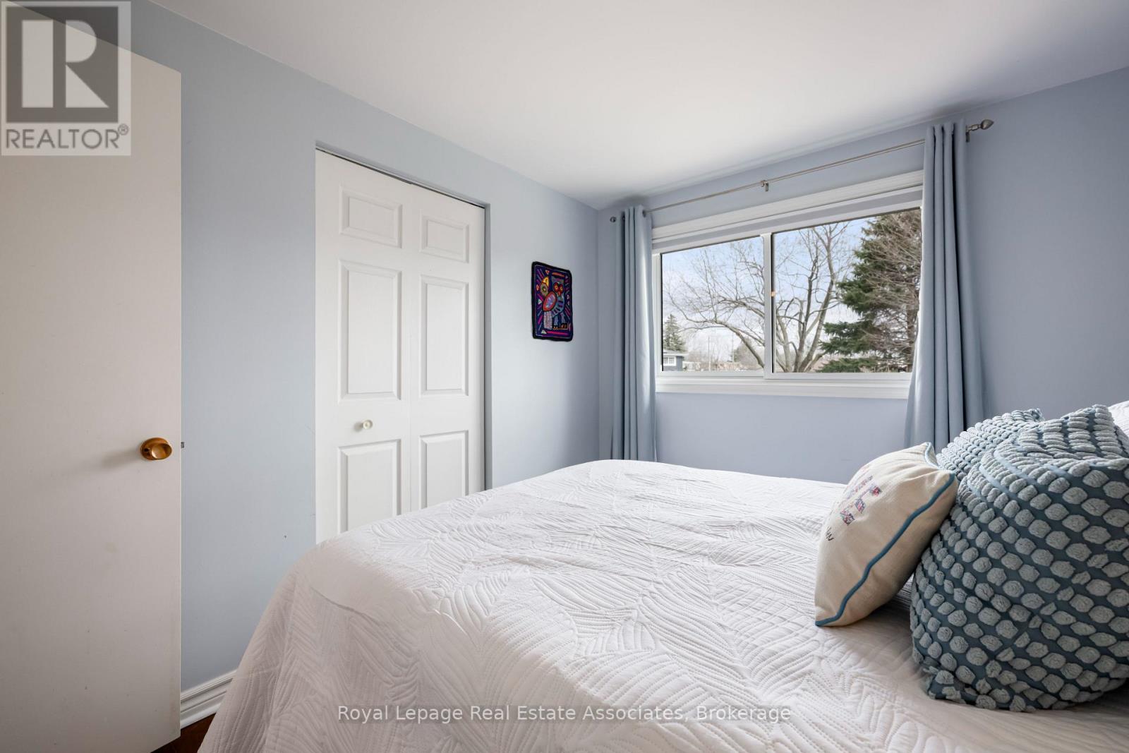 55 Eleanor Crescent, Halton Hills (Georgetown), Ontario  L7G 2T7 - Photo 26 - W12920990