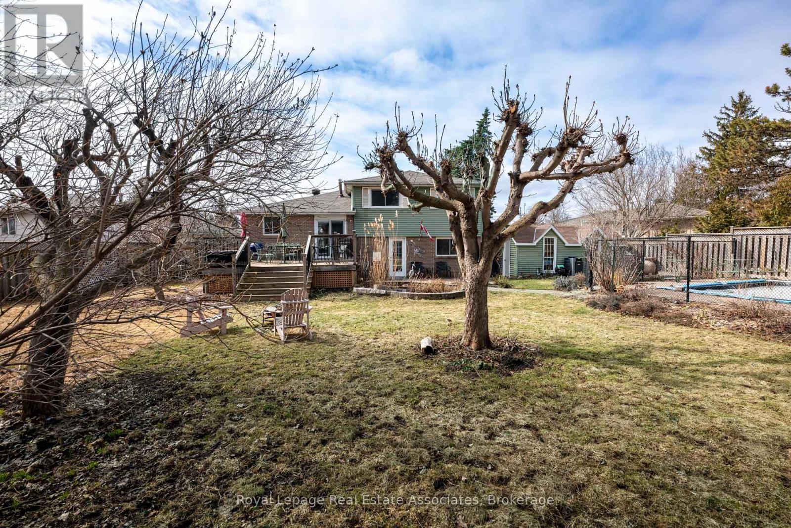 55 Eleanor Crescent, Halton Hills (Georgetown), Ontario  L7G 2T7 - Photo 43 - W12920990