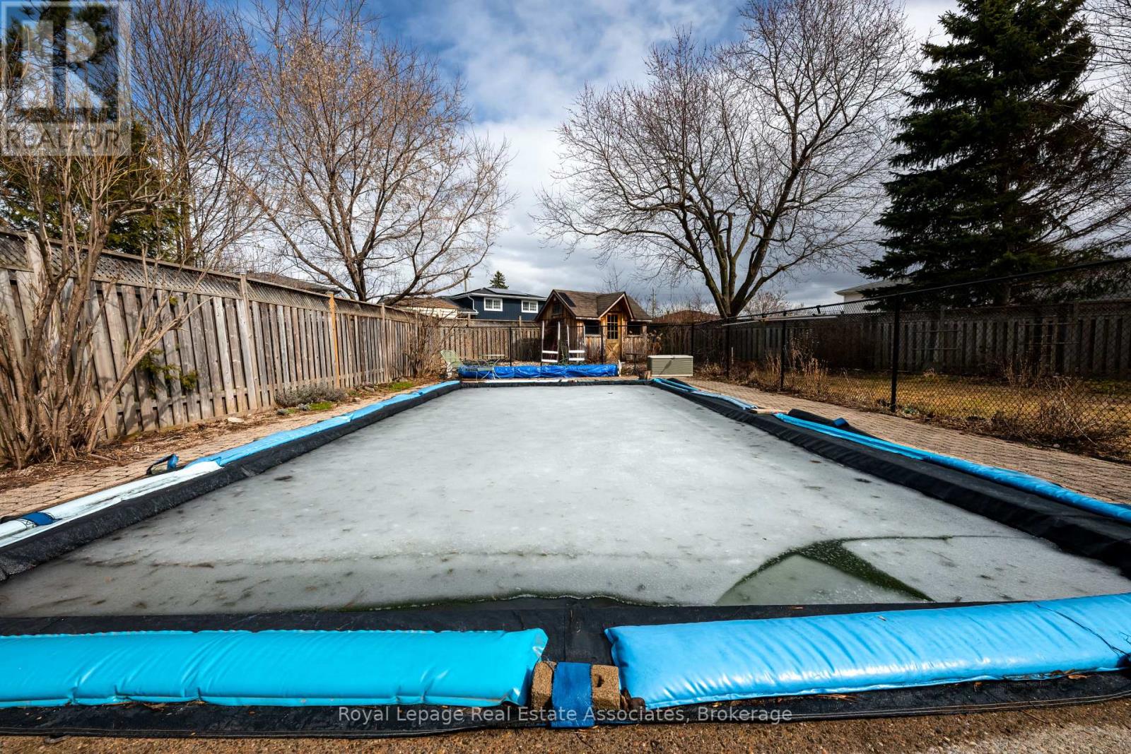 55 Eleanor Crescent, Halton Hills (Georgetown), Ontario  L7G 2T7 - Photo 45 - W12920990