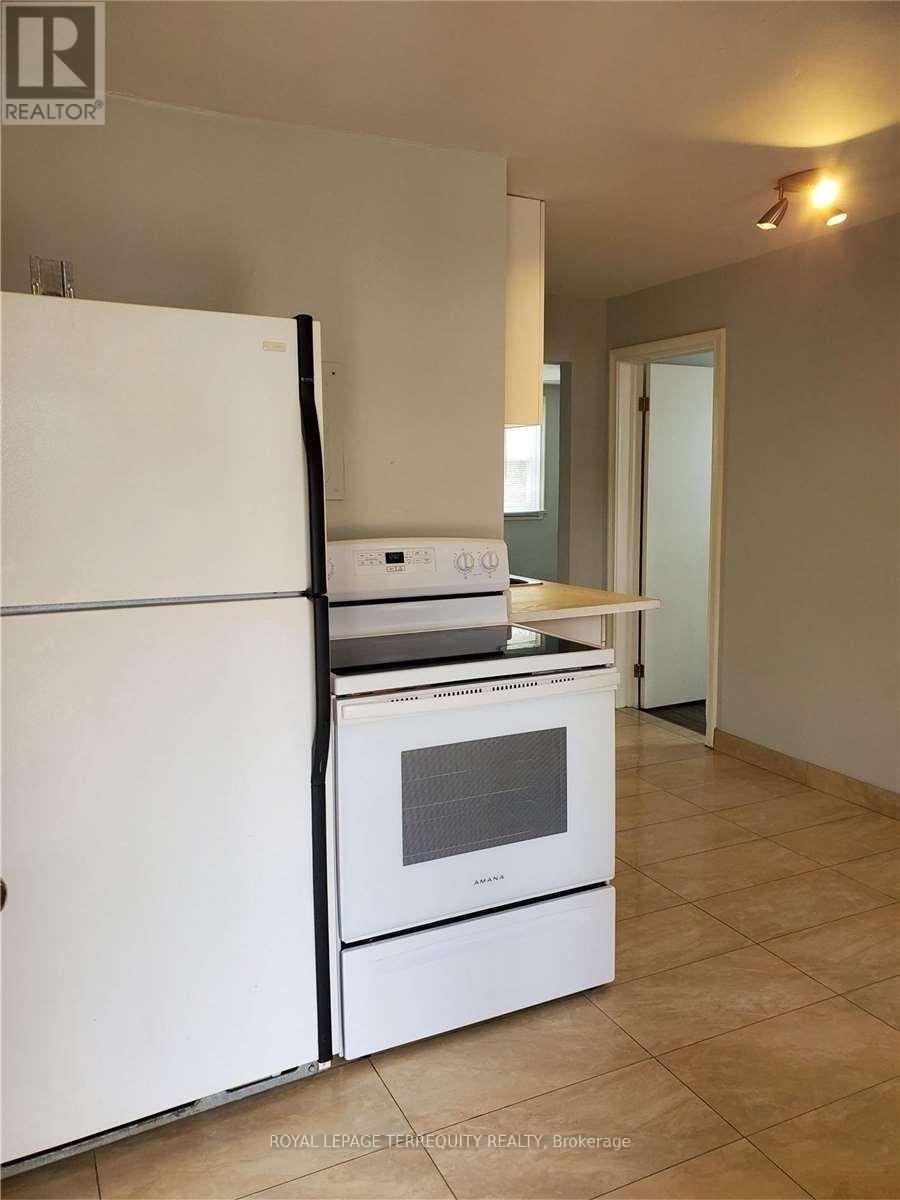 4 - 9 John Street, Halton Hills (Georgetown), Ontario  L7G 2J6 - Photo 5 - W12921708