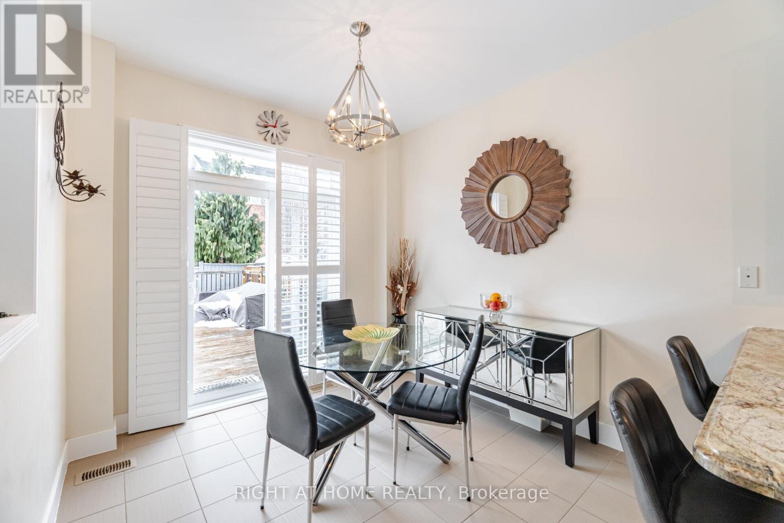 14 Duffel Crescent, Halton Hills (Georgetown), Ontario  L7G 0H7 - Photo 14 - W12921748