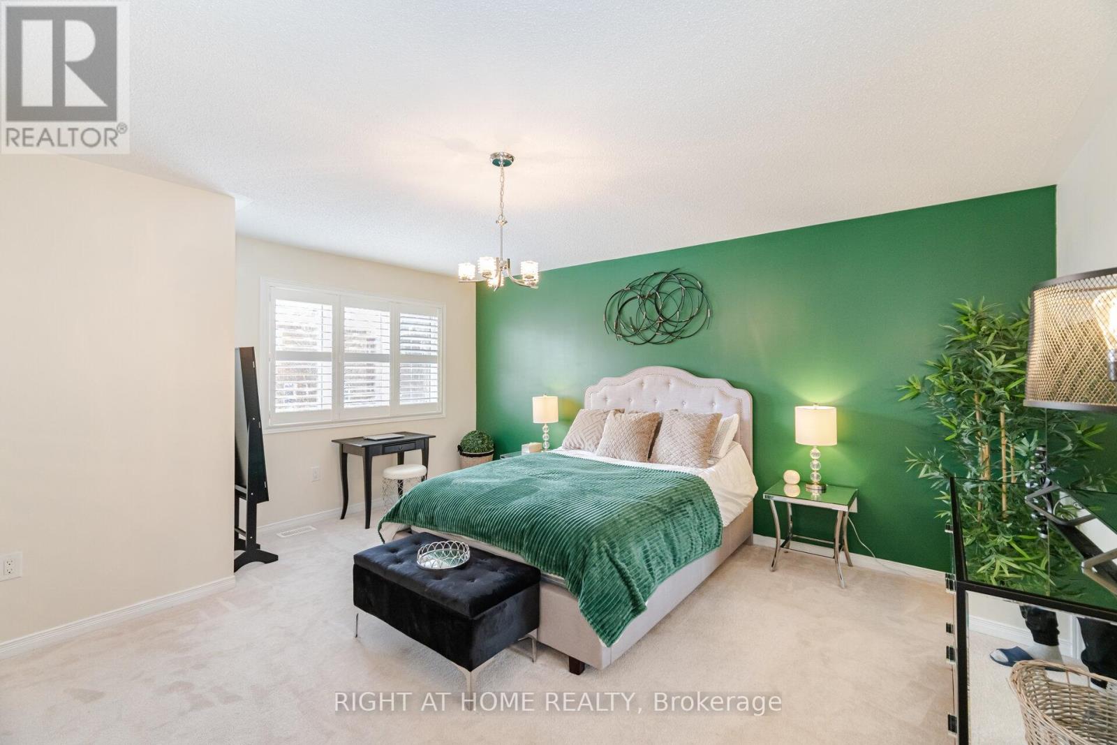 14 Duffel Crescent, Halton Hills (Georgetown), Ontario  L7G 0H7 - Photo 19 - W12921748