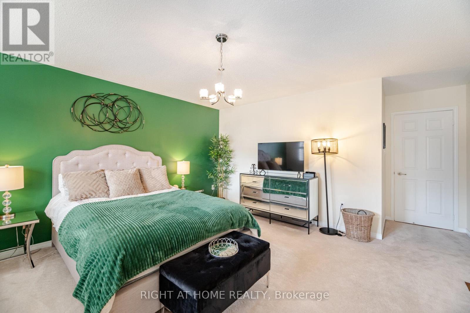 14 Duffel Crescent, Halton Hills (Georgetown), Ontario  L7G 0H7 - Photo 20 - W12921748