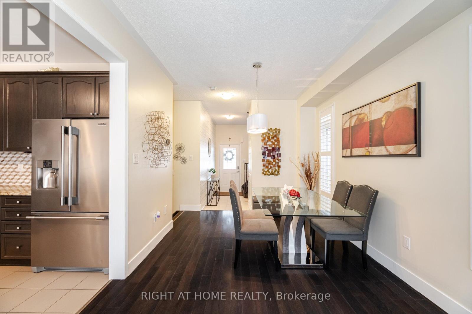 14 Duffel Crescent, Halton Hills (Georgetown), Ontario  L7G 0H7 - Photo 6 - W12921748