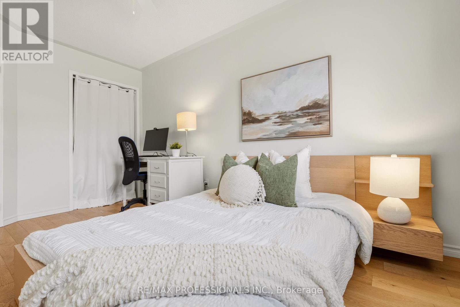 34 Harding Street, Halton Hills (Georgetown), Ontario  L7G 6B2 - Photo 28 - W12922368