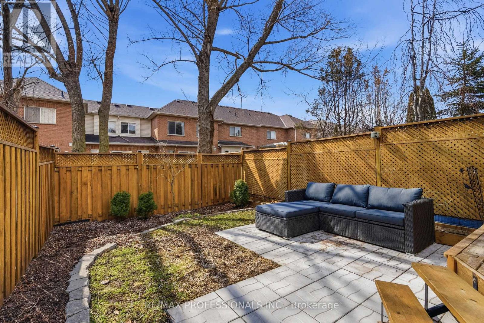 34 Harding Street, Halton Hills (Georgetown), Ontario  L7G 6B2 - Photo 39 - W12922368