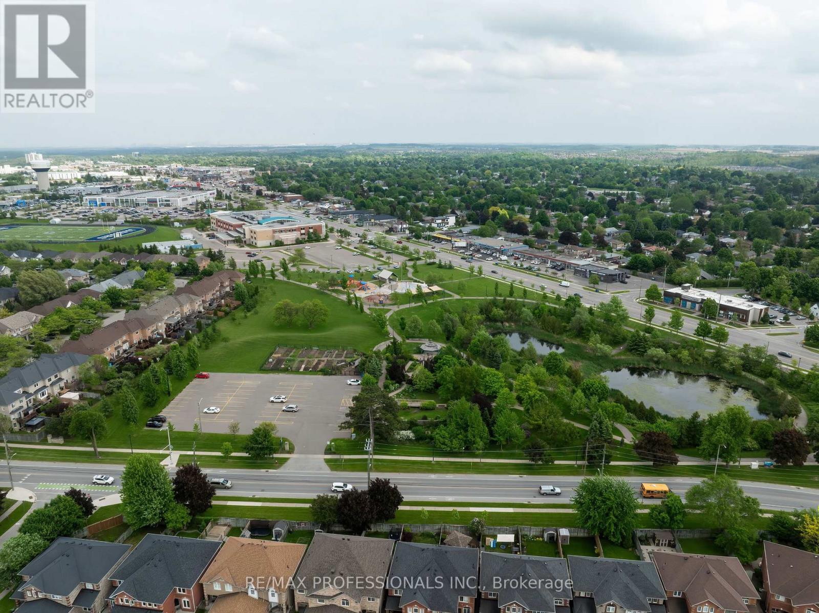 34 Harding Street, Halton Hills (Georgetown), Ontario  L7G 6B2 - Photo 46 - W12922368