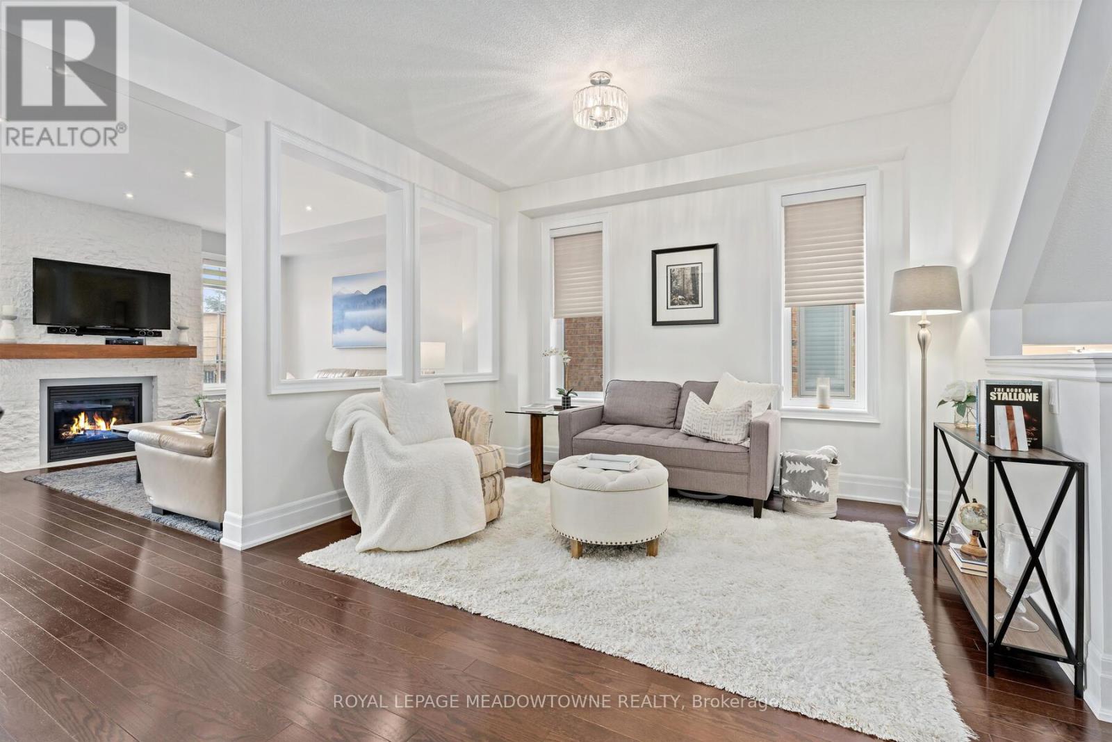 10 Silver Pond Drive, Halton Hills (Georgetown), Ontario  L7G 6L9 - Photo 11 - W12922512