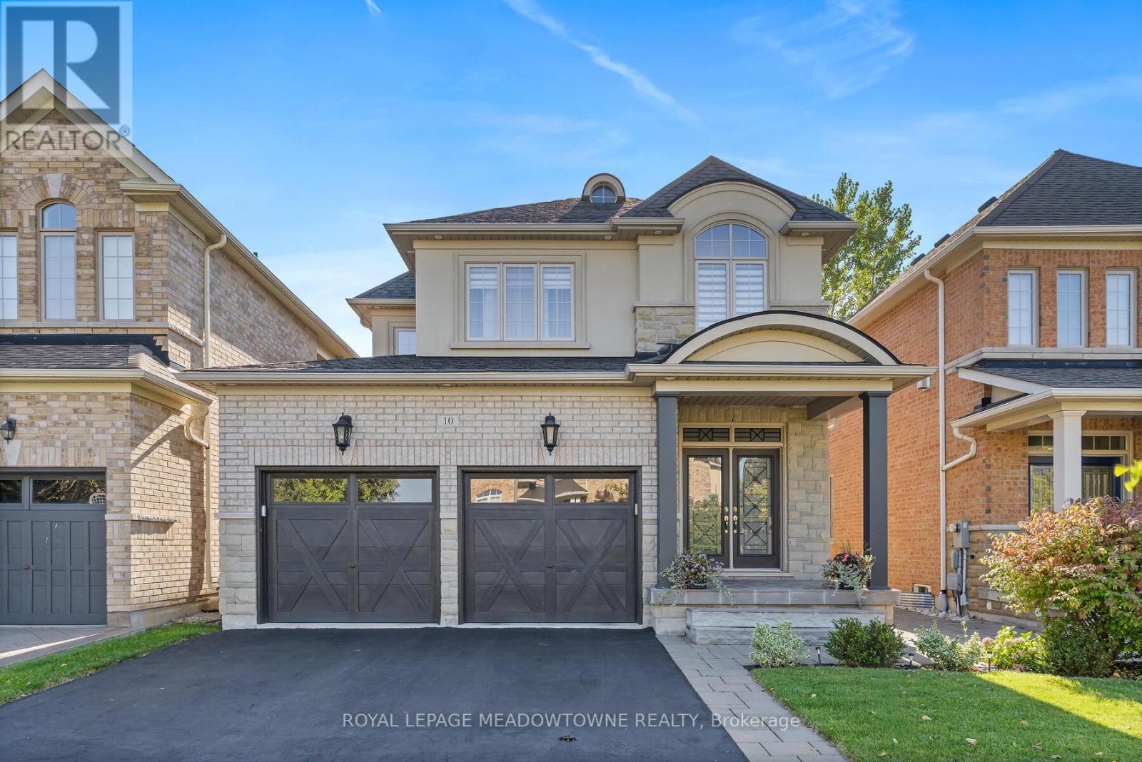 10 Silver Pond Drive, Halton Hills (Georgetown), Ontario  L7G 6L9 - Photo 2 - W12922512