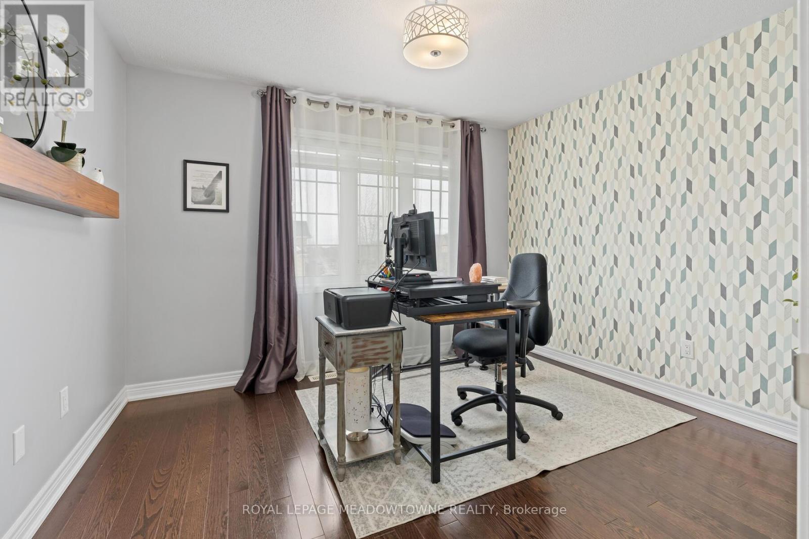 10 Silver Pond Drive, Halton Hills (Georgetown), Ontario  L7G 6L9 - Photo 30 - W12922512