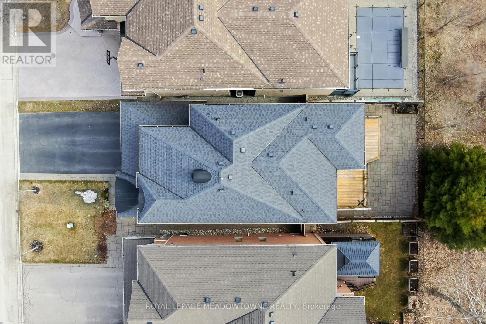 10 Silver Pond Drive, Halton Hills (Georgetown), Ontario  L7G 6L9 - Photo 39 - W12922512