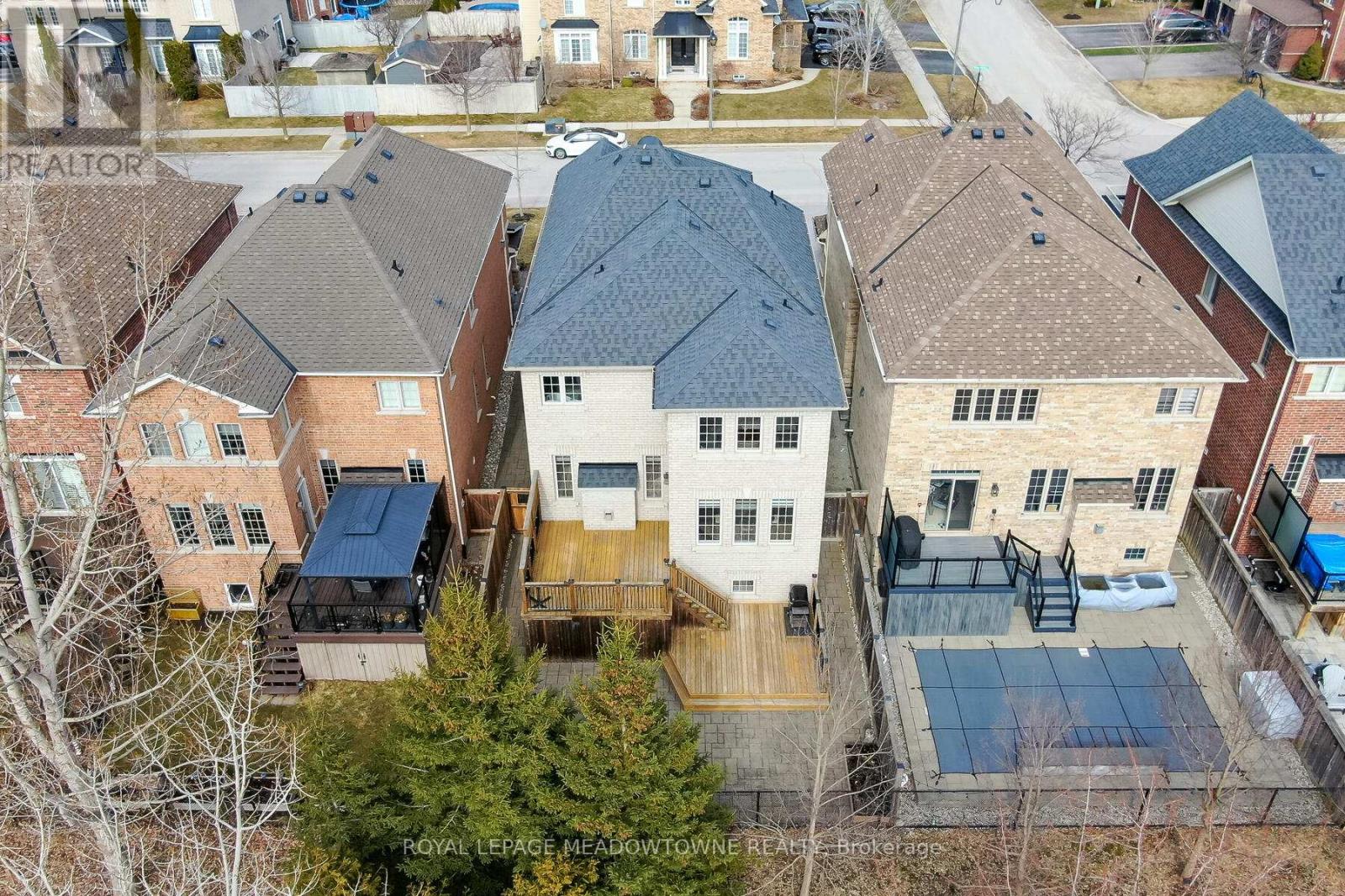 10 Silver Pond Drive, Halton Hills (Georgetown), Ontario  L7G 6L9 - Photo 45 - W12922512