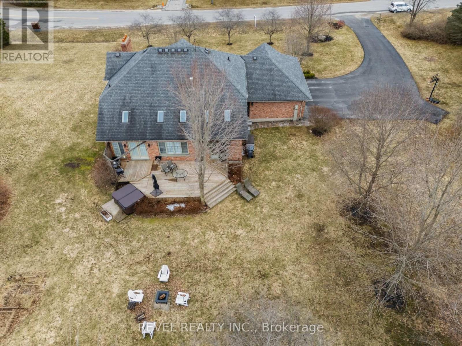 2255 Mohawk Trail, Milton (Campbellville), Ontario  L0P 1B0 - Photo 47 - W12923462