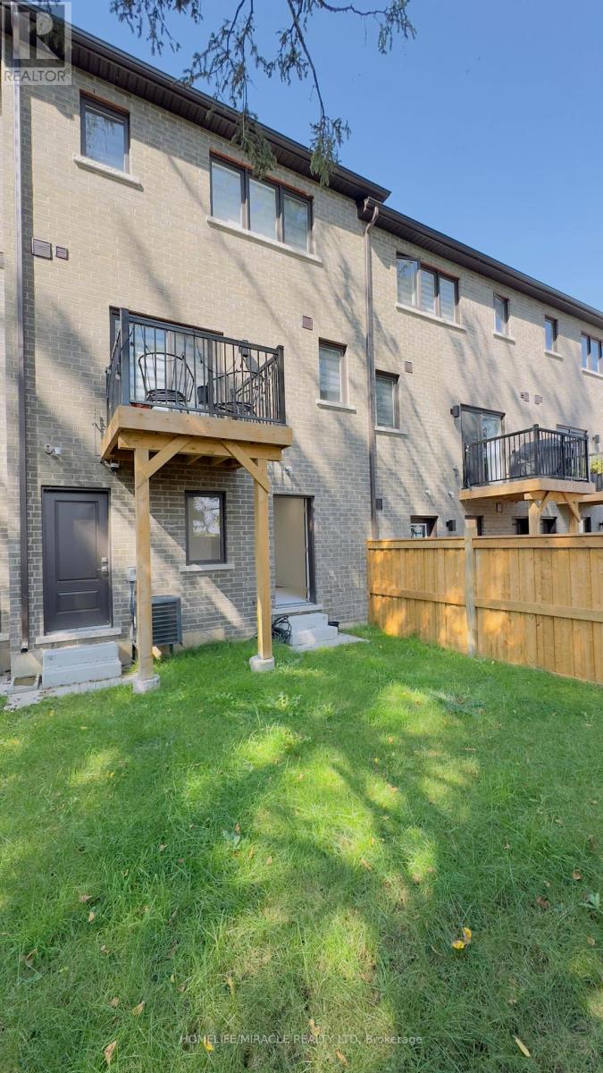 9 Briar Court, Halton Hills (Georgetown), Ontario  L7G 0P5 - Photo 37 - W12923634