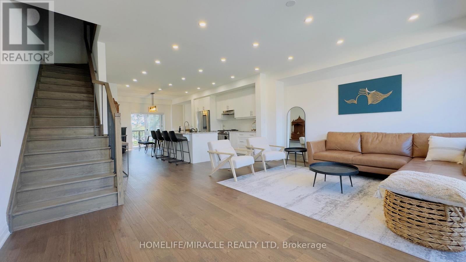 9 Briar Court, Halton Hills (Georgetown), Ontario  L7G 0P5 - Photo 9 - W12923634