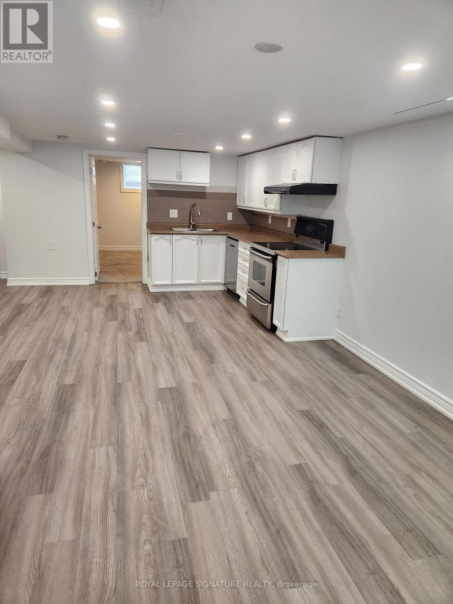 43 Mcintyre Crescent, Halton Hills (Georgetown), Ontario  L7G 1N5 - Photo 5 - W12923660