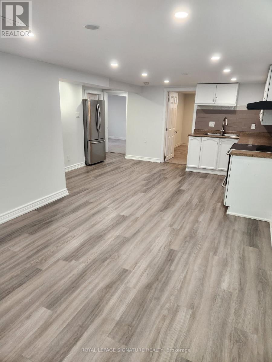 43 Mcintyre Crescent, Halton Hills (Georgetown), Ontario  L7G 1N5 - Photo 9 - W12923660