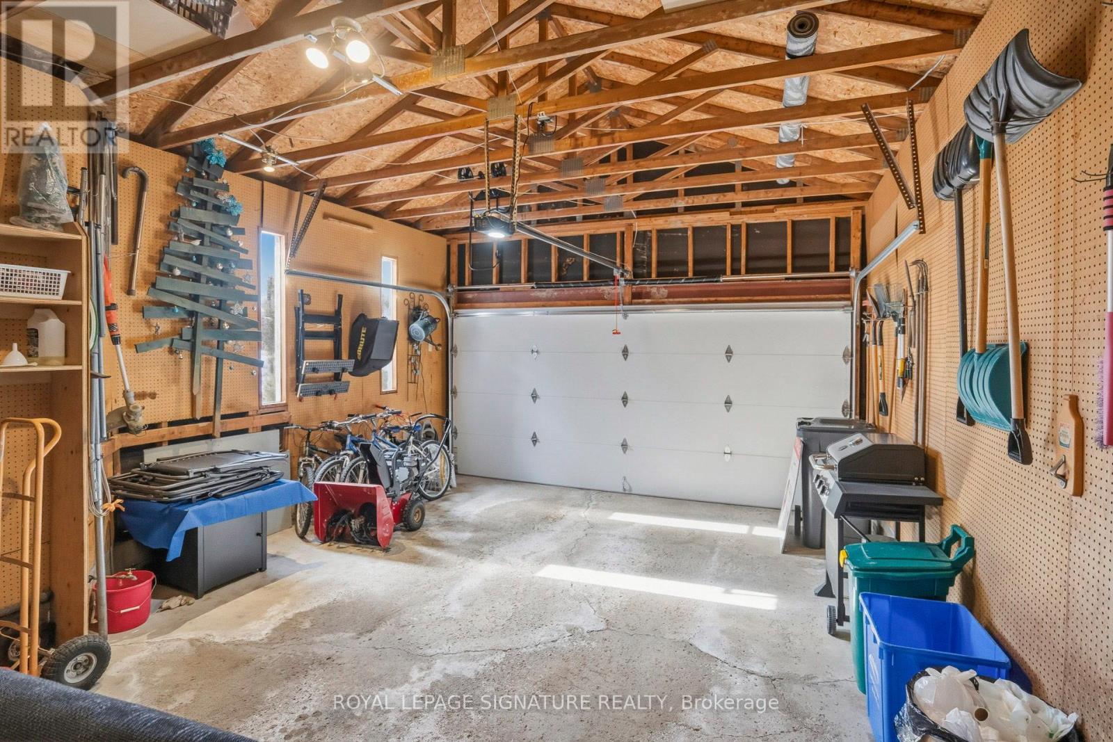 18 Webster Way, Halton Hills (Georgetown), Ontario  L7G 5J7 - Photo 45 - W12924960