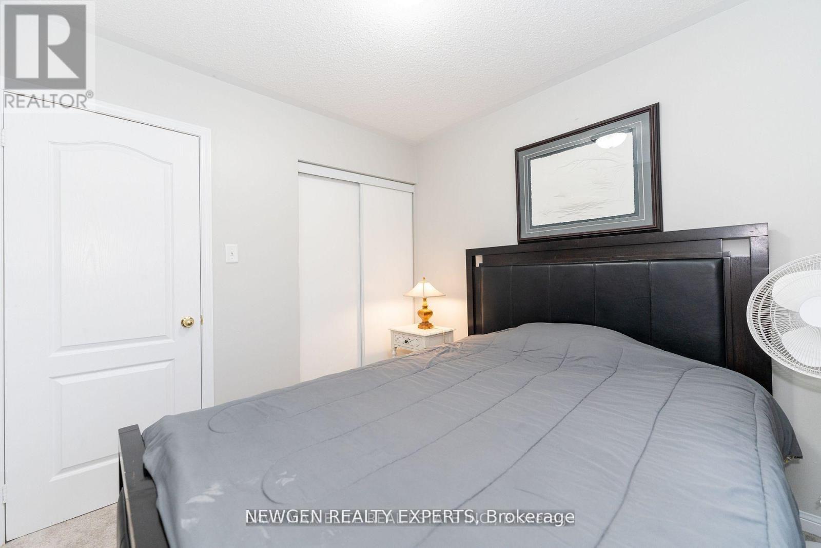 89 Seed House Lane, Halton Hills (Georgetown), Ontario  L7G 6K4 - Photo 17 - W12925714