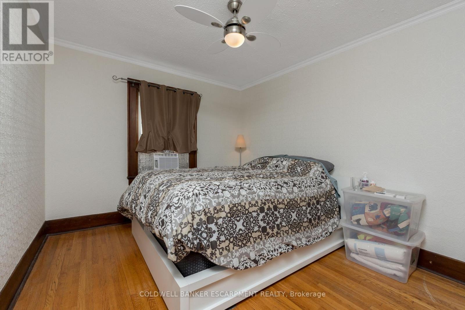 A - 20 Mill Street E, Halton Hills (Ac Acton), Ontario  L7J 1G9 - Photo 17 - W12926970